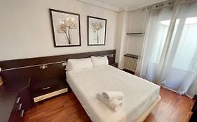 Apartamento Reyes De Espana / Free Parking & Wi Fi